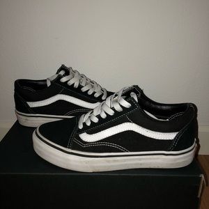 Black old school vans SZ w6 m4.5 good condition